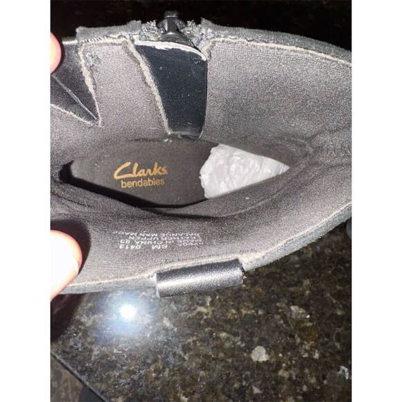 Clark’s Women's Black Ankle Boots Size 8M 3" Heel Casual Zip - Picture 9 of 11